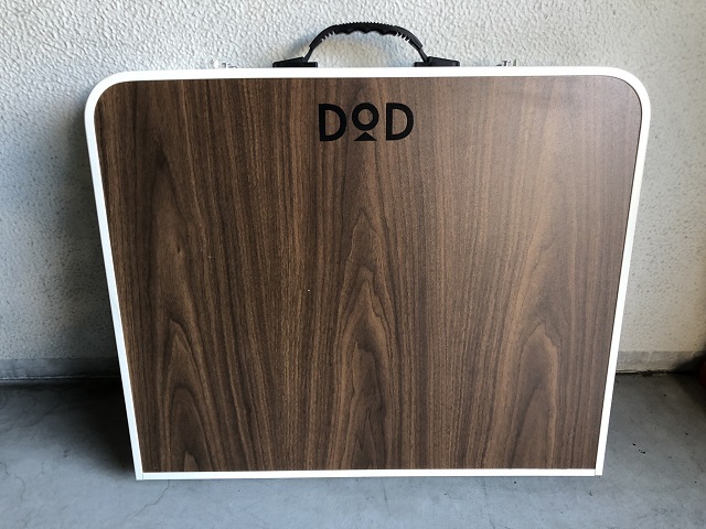 DOD グッドラックテーブルで荷室の整理 | ファミリーキャンピング